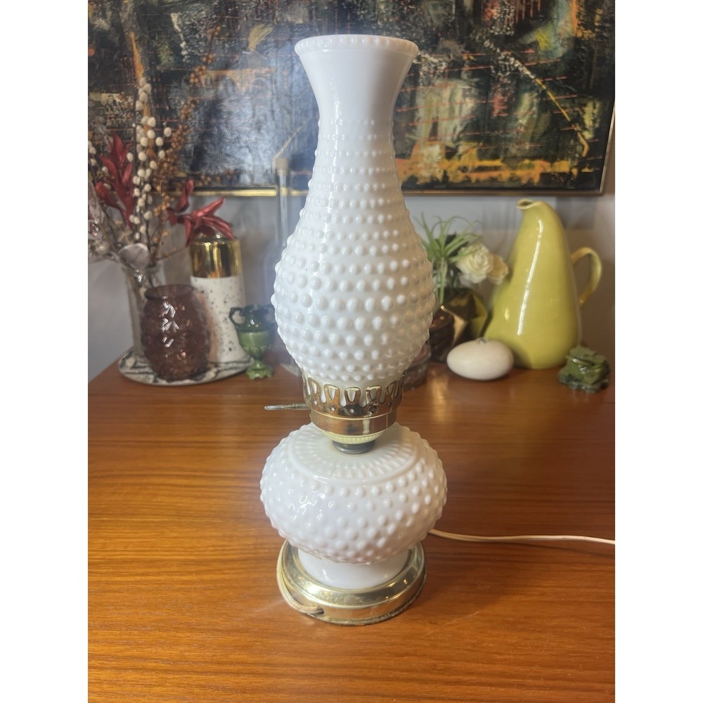Vintage White Hobnail Floral Glass Table Lamp, Gold Tone Base, Corded, Knob - Picture 2 of 6
